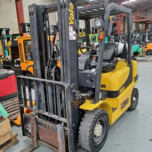 Yale GLP25 Container Mast LPG Forklift for sale.
