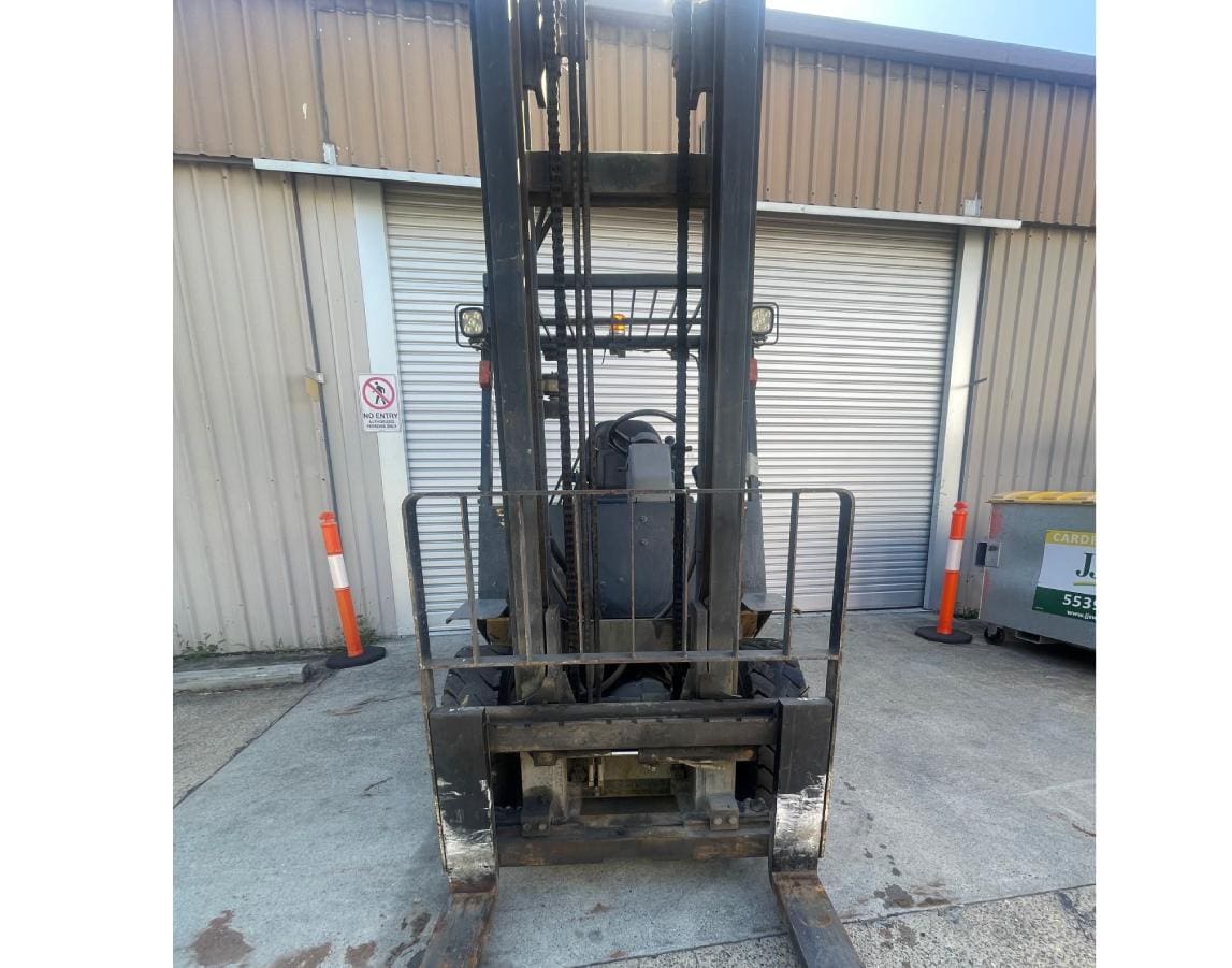 Good Condition Yard/Factory Yale Forklift in Brisbane image 2