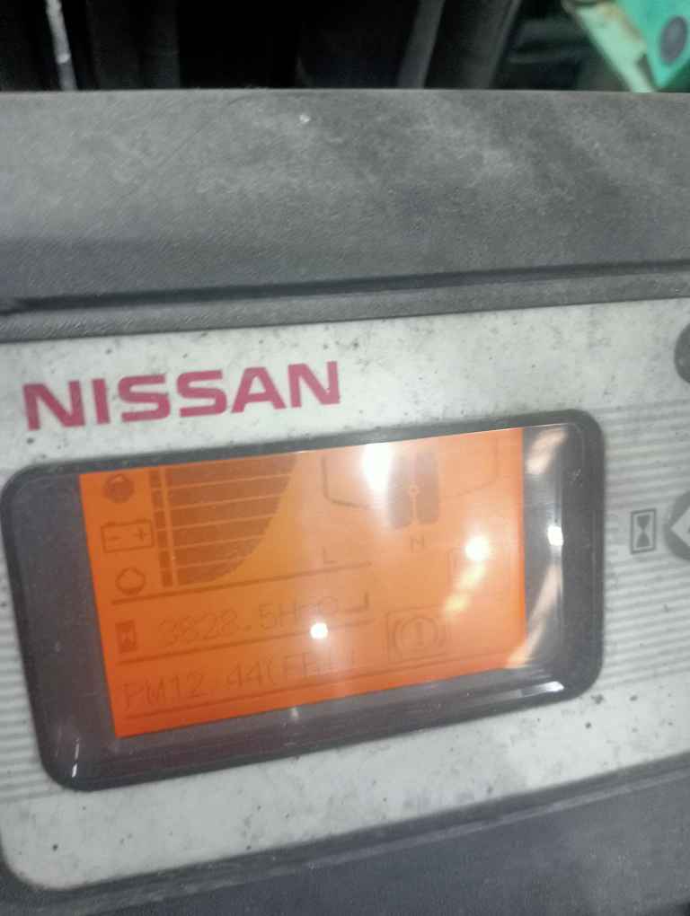 Nissan G1N1L18HQ 6.5m Electric Three Wheel Forklift image 3