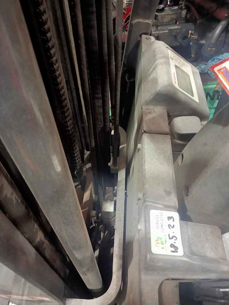 Nissan G1N1L18HQ 6.5m Electric Three Wheel Forklift image 4