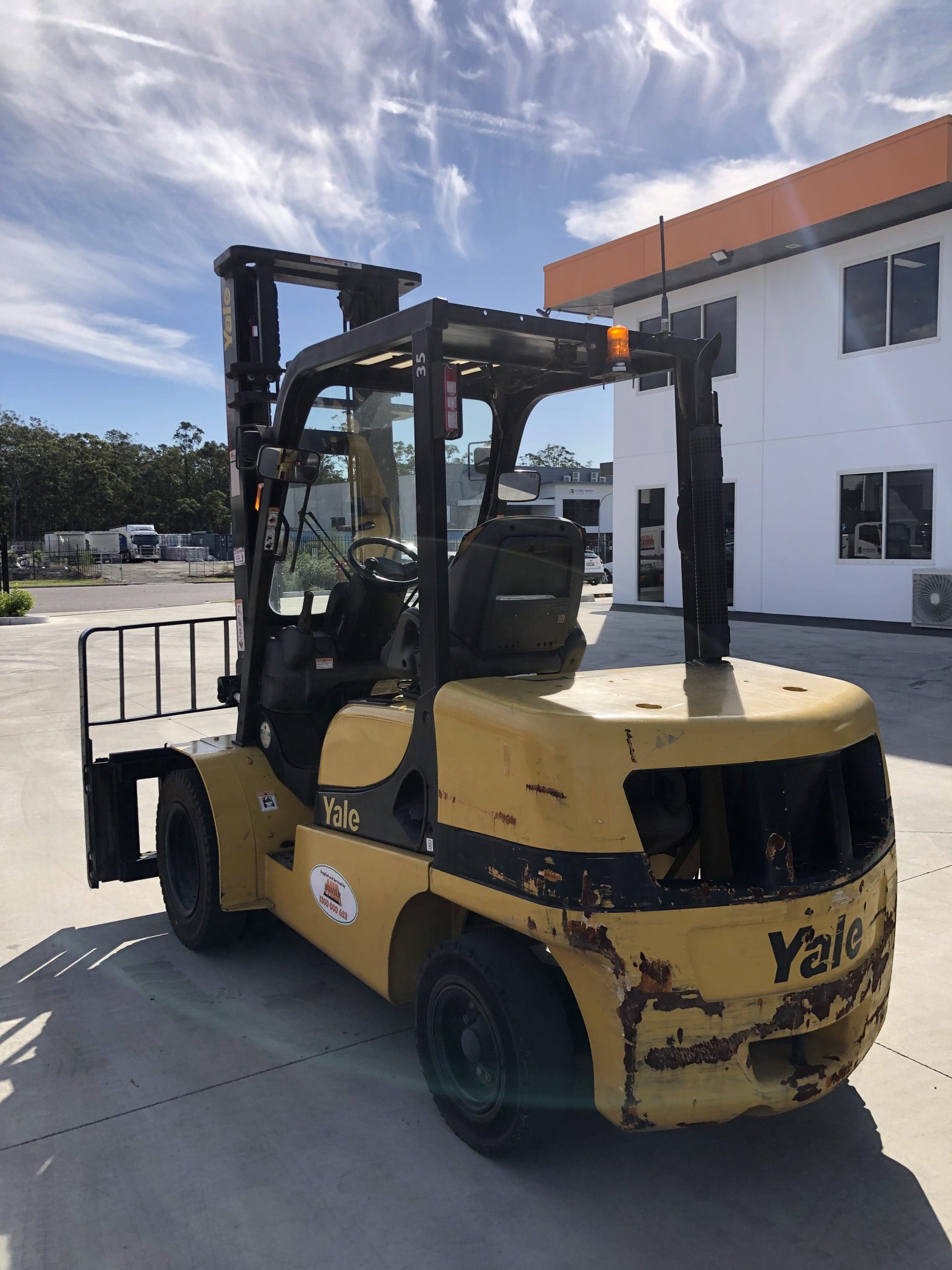 Used Yale 3.5T Forklift for Sale image 4