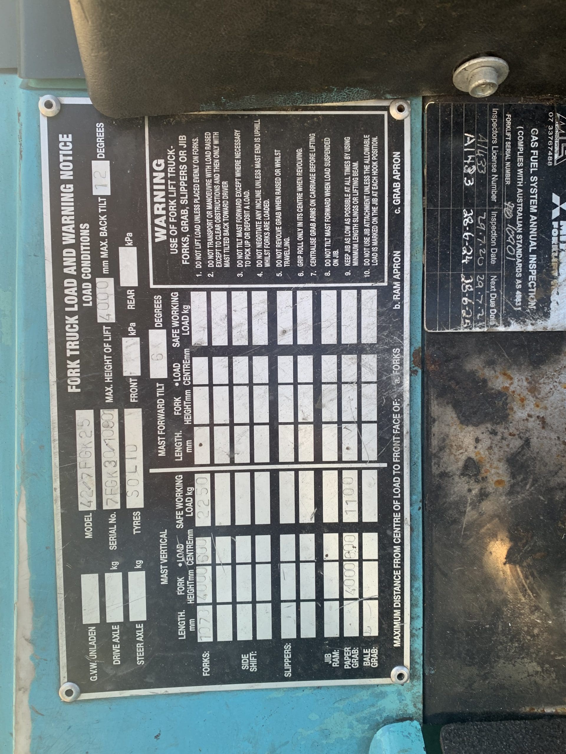 Toyota 42-7FGK25 Compact LPG Forklift for Sale image 5