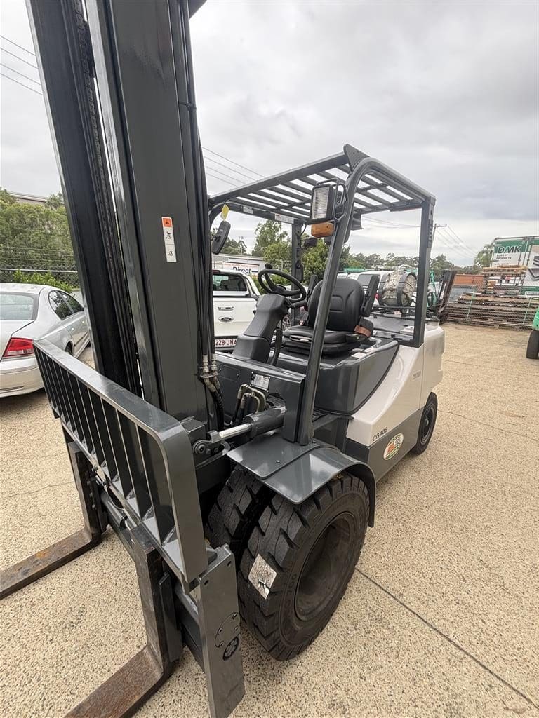 Refurbished 4T Forklift for Sale image 12