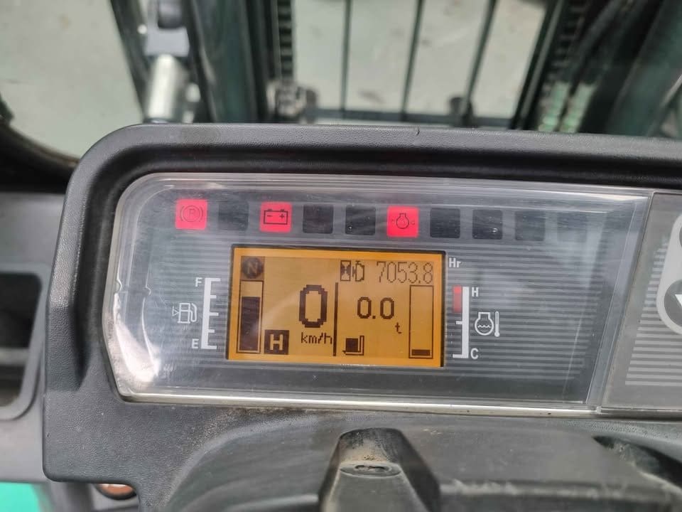 Mitsubishi FG45 4.5 Tonne LPG Forklift for Sale image 4