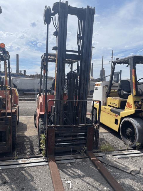 Used Hyster 2.5T Diesel Forklift image 2